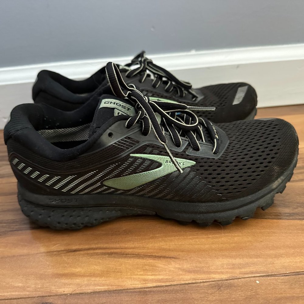 Brooks Ghost 12 running shoes, weatherproof black and mint, size 6.5